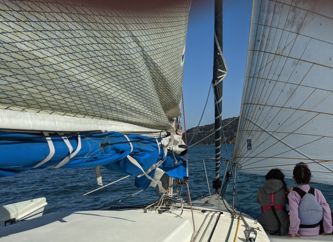 297705021_sailpackstowed.png